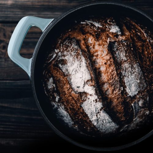 Незалепваща чугунена тенджера Navaris за котлони/фурни - 24 см - 3,5 л - светло зелена, 48777.01.71