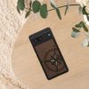 Kwmobile калъф за Google Pixel 7, кафяв, дърво/силикон, 60757.04