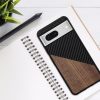 Kwmobile калъф за Google Pixel 8, кафяв/черен, дърво/силикон, 61873.01