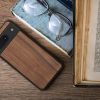 Kwmobile калъф за Google Pixel 8, кафяв, дърво/силикон, 61871.18