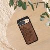 Kwmobile калъф за Google Pixel 9/Pixel 9 Pro, кафяв, дърво/силикон, KWM000020PT002C