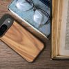 Kwmobile калъф за Google Pixel 9/Pixel 9 Pro, кафяв, дърво/силикон, KWM000020PJ003C