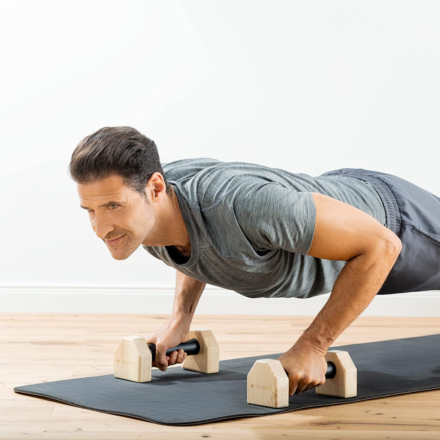 Дървени паралелни ленти Navaris за CrossFit, 25x10x9.5 см, 200 кг, черно/кафяво